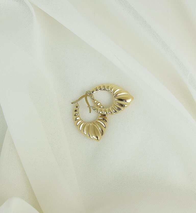 9k gold earrings